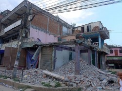 मुग्लिन पोखरा सडक विस्तार: डुम्रे बजारका घर भत्काउन सुरु